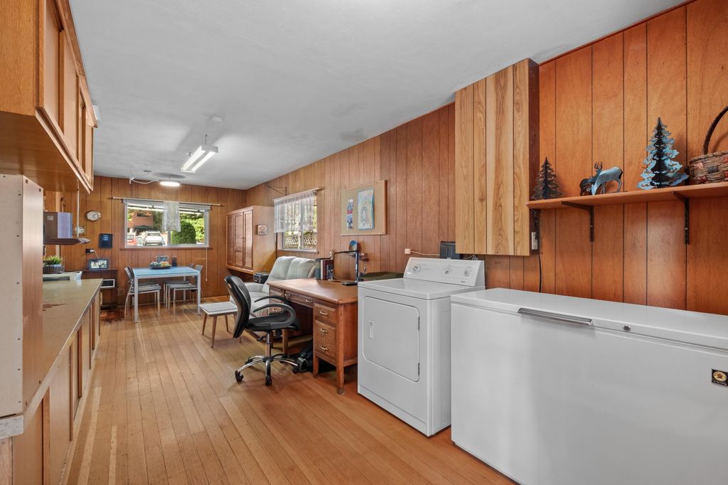 listing image 1105567724743304072