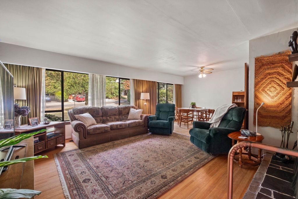 listing image 1104166584700929750