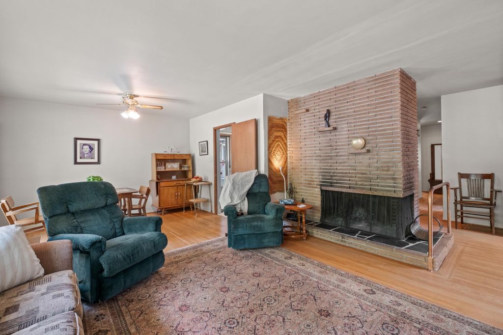 listing image 1107022186726227314