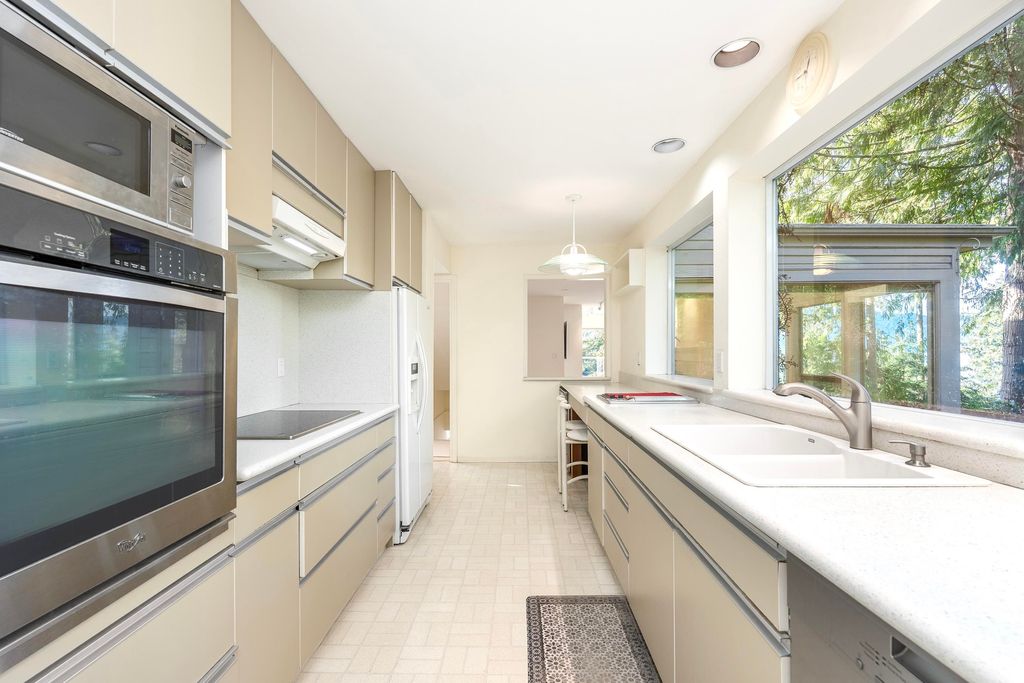 listing image 1102708986954823545