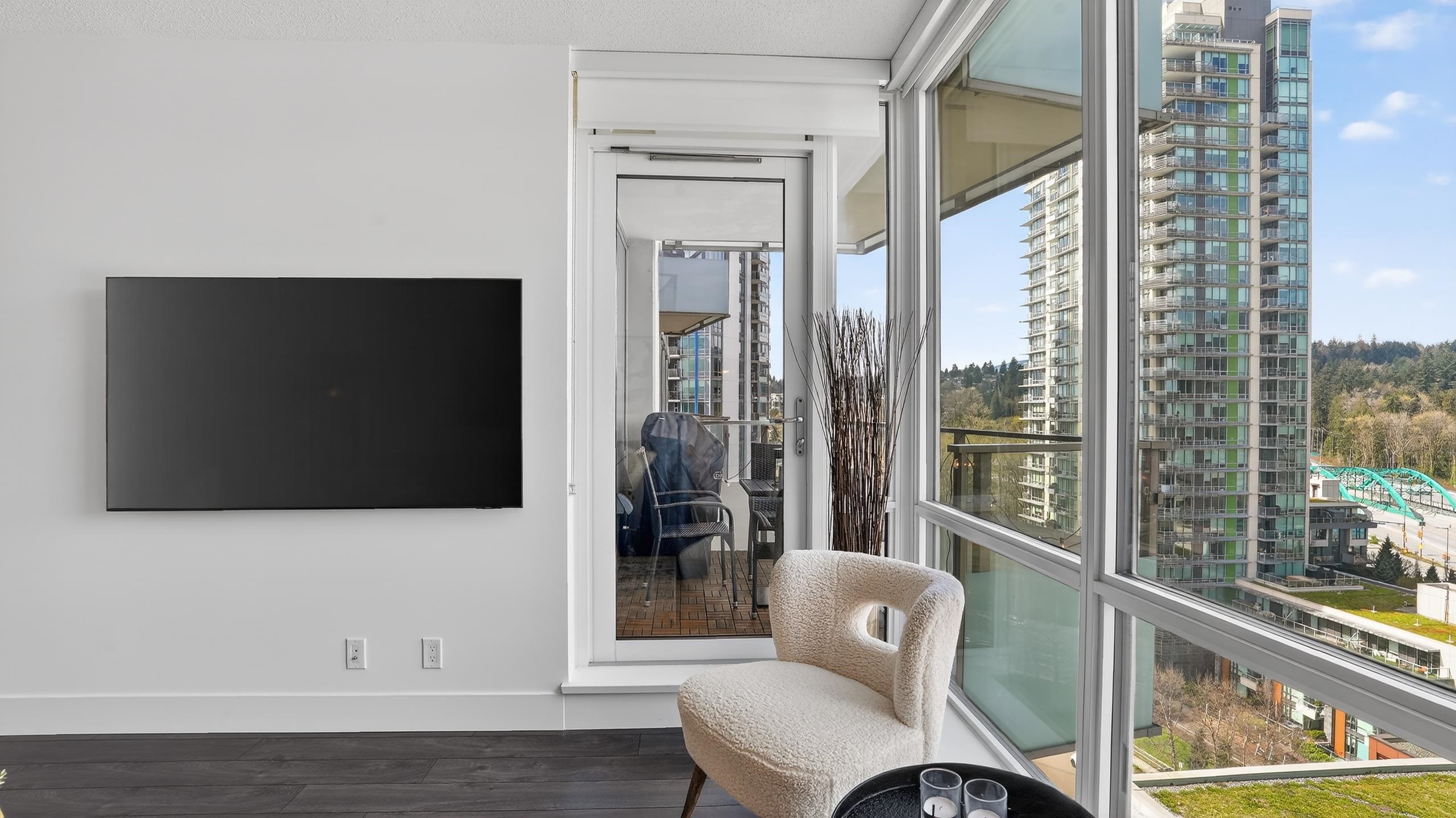 1550 Fern Street 1401