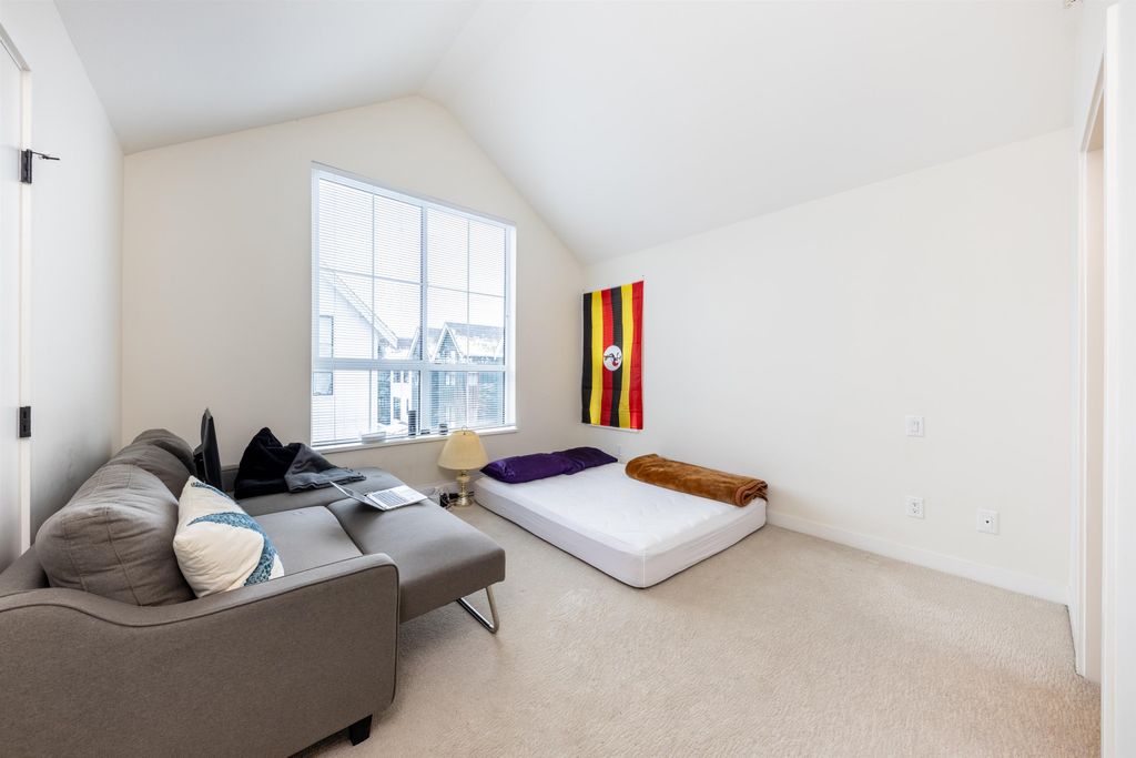 listing image 1107030290899759634