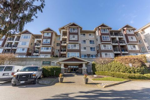 19677 Meadow Gardens Way 214 Pitt Meadows BC V3Y 0A2