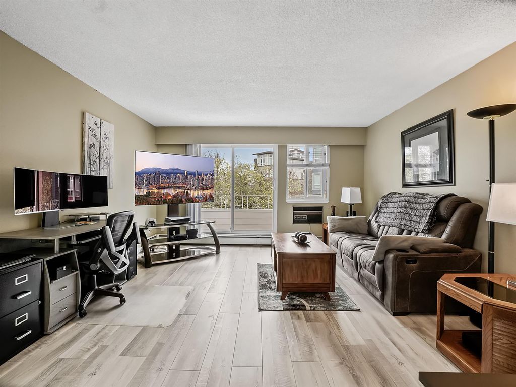 Photo of 12096 222 Street #207, Maple Ridge, BC V2X 5W1 (MLS # R3111671)