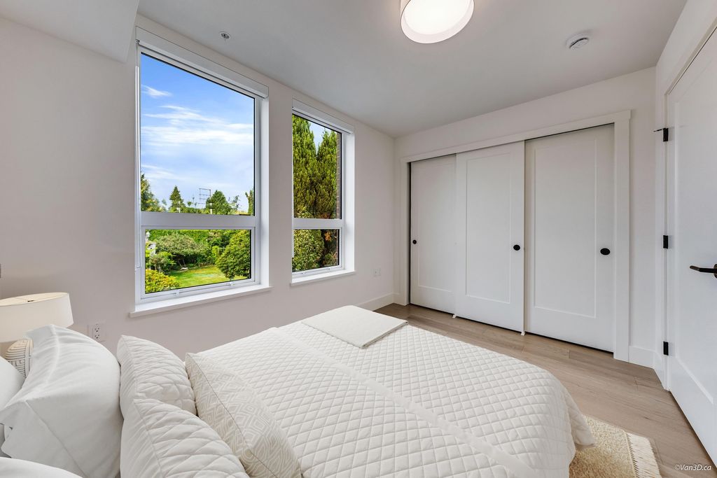 listing image 1104807718995945975