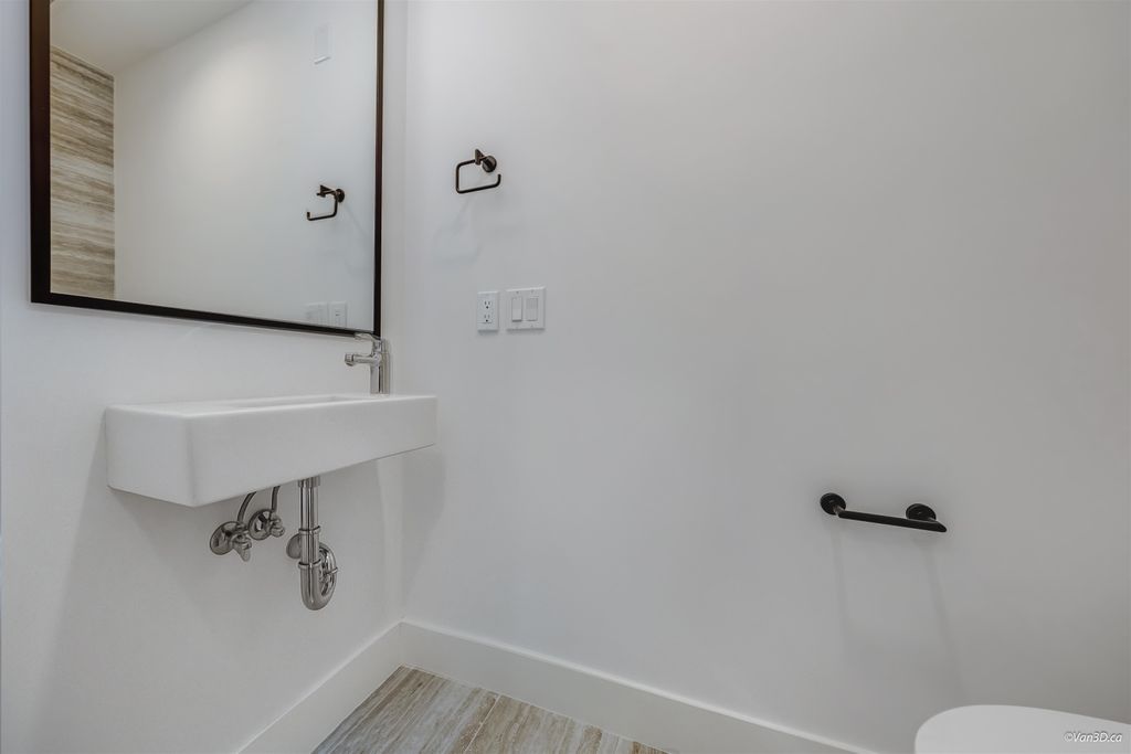 listing image 1101656423540389599