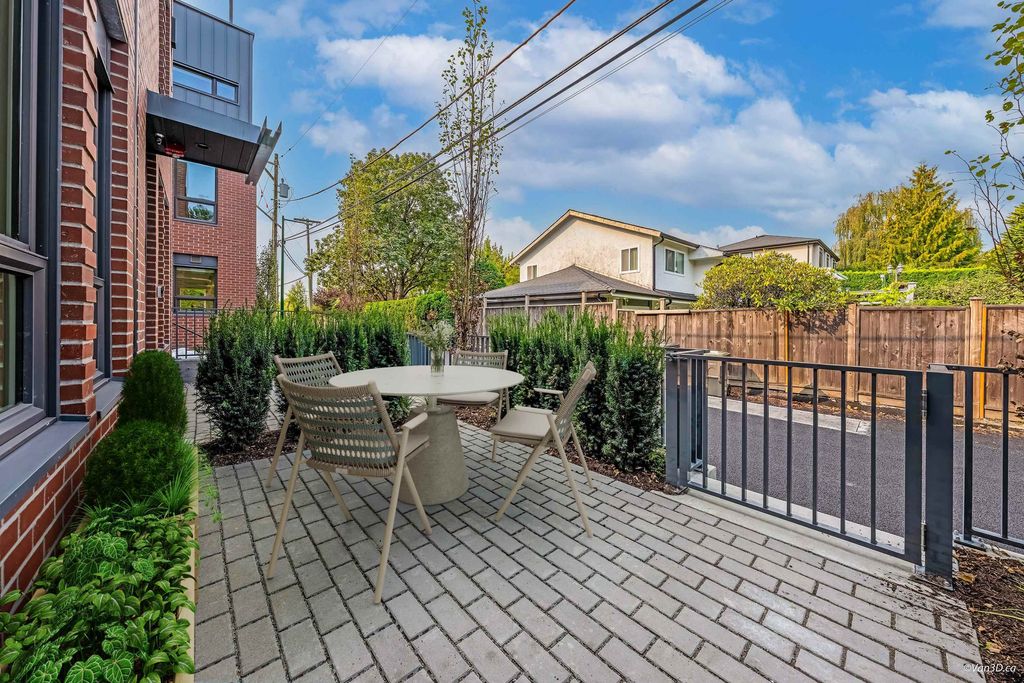 listing image 1108659026921299136
