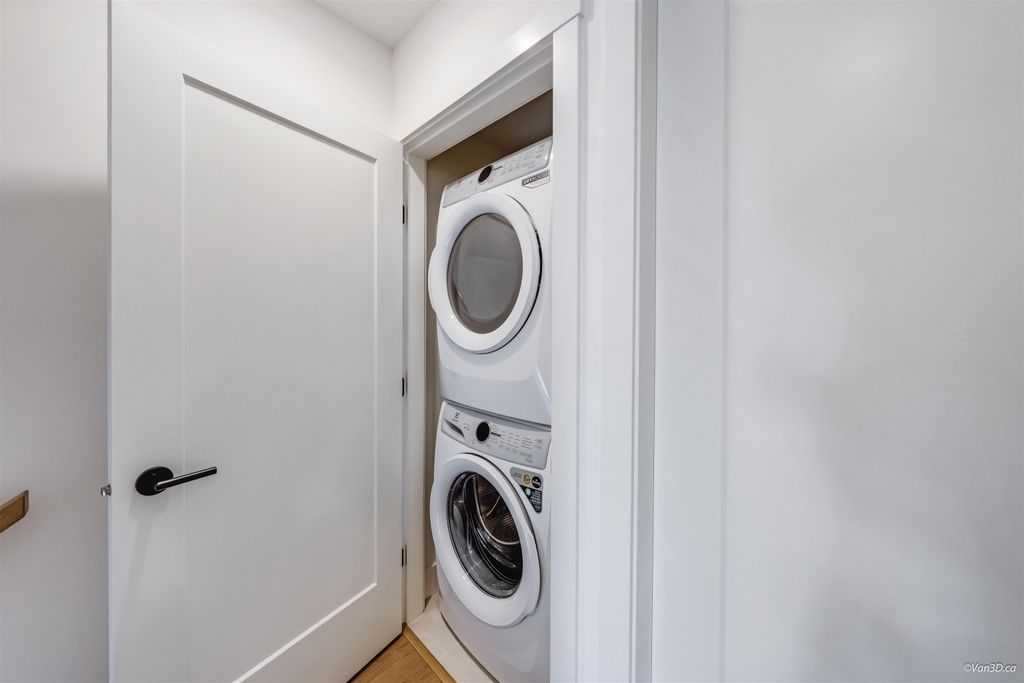 listing image 1107838393504023835