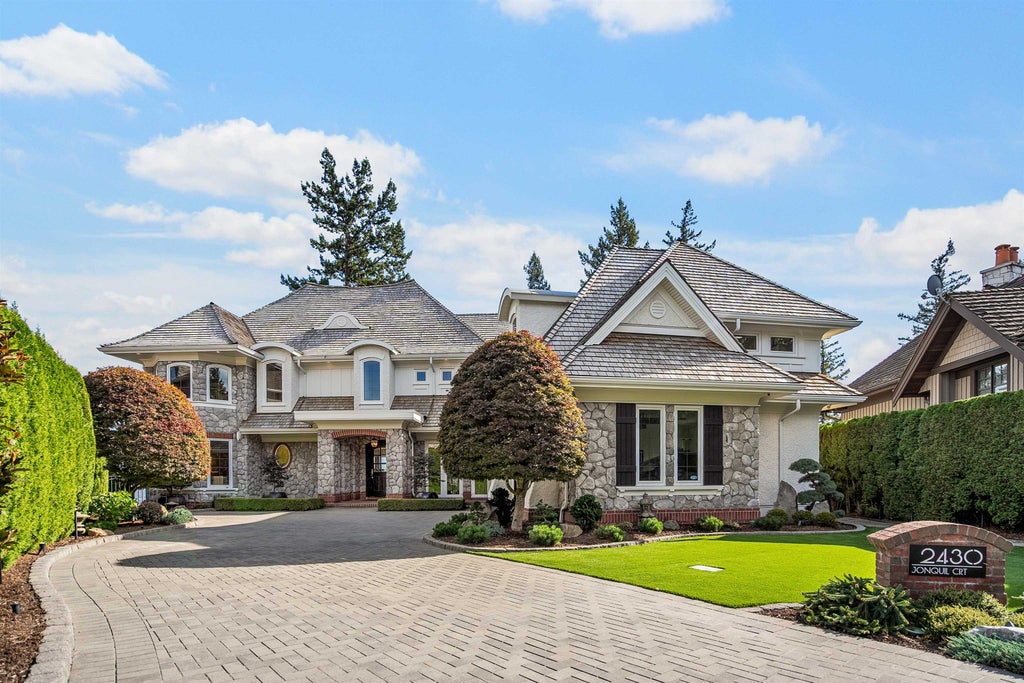 Photo of 2430 Jonquil Court, Abbotsford, BC V3G 3E8 (MLS # R3174586)