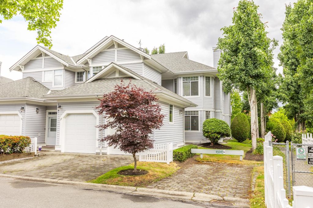 Photo of 5708 208 Street #40, Langley, BC V3A 8L4 (MLS # R3135370)