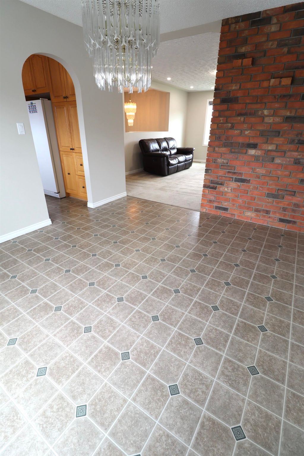 listing image 1107924508545671047