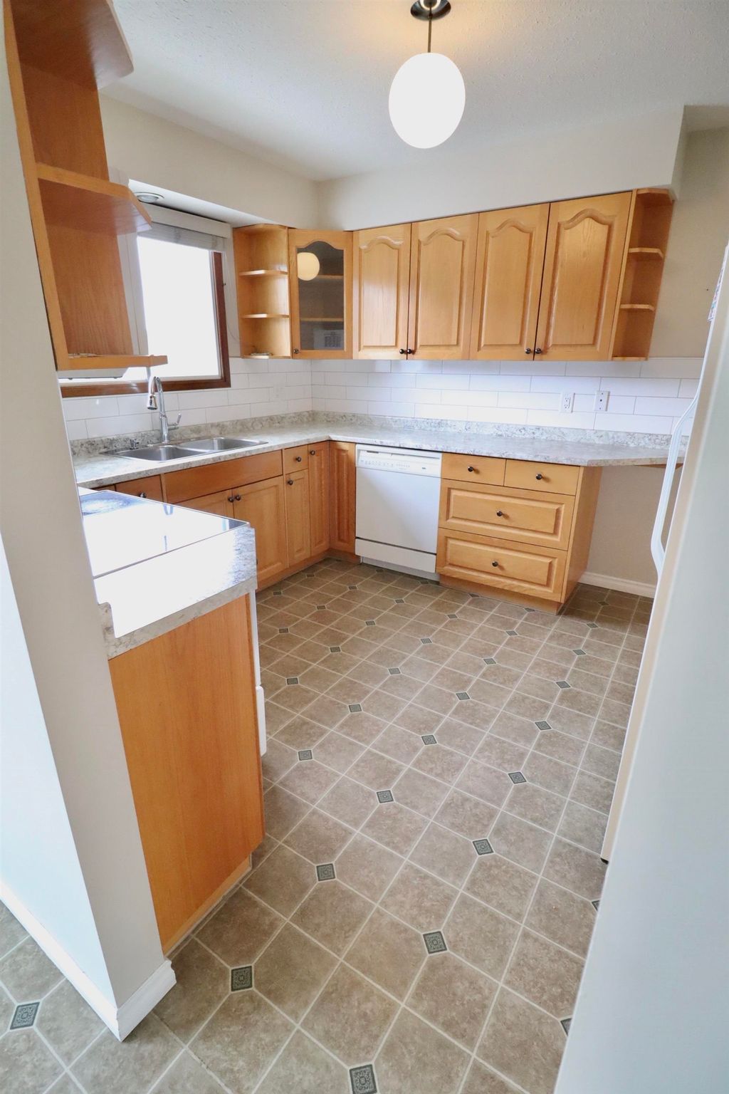 listing image 1102229500029861214
