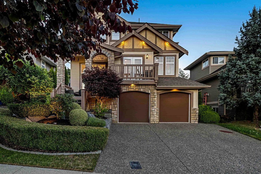 Photo of 3382 Applewood Drive, Abbotsford, BC V3G 3E1 (MLS # R3146238)