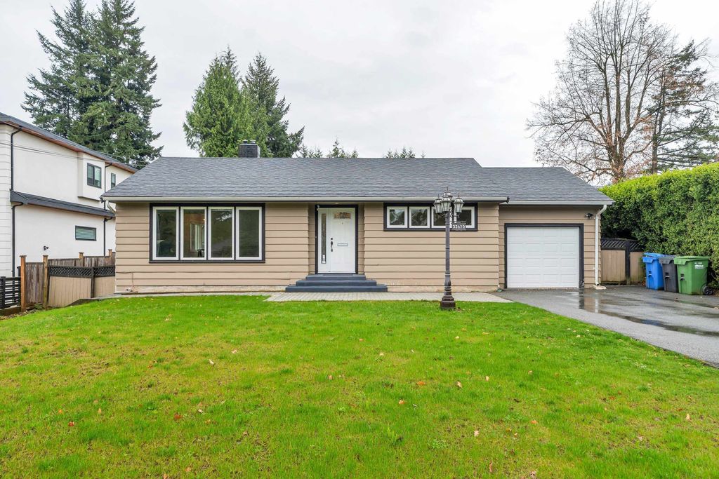 Photo of 33670 Lincoln Road, Abbotsford, BC V2S 1R9 (MLS # R3110994)
