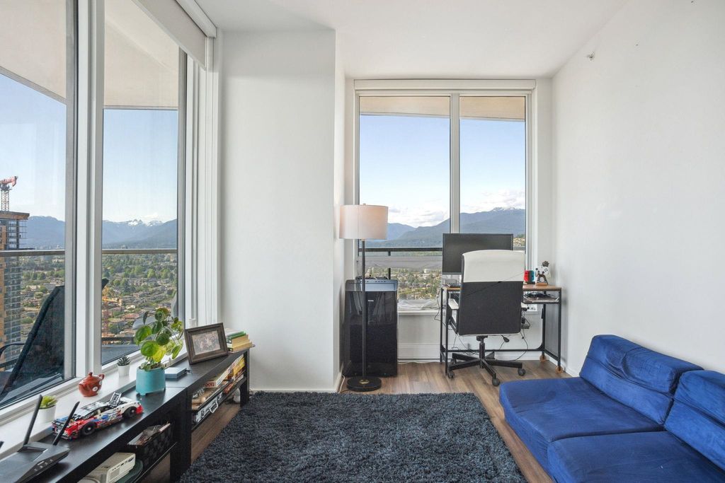 listing image 1105584484851475168