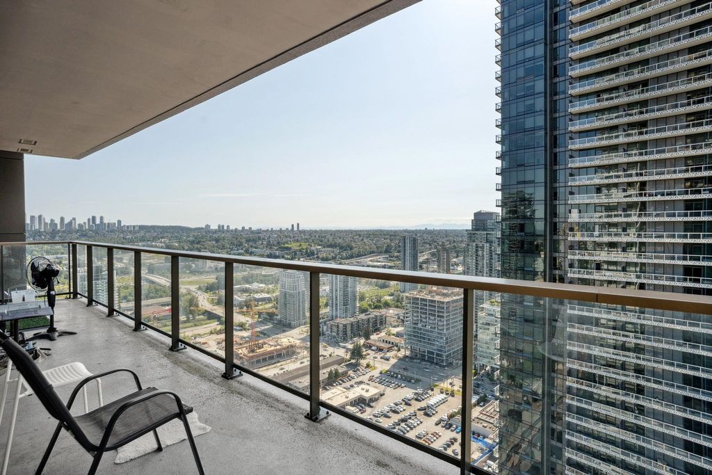listing image 1102316653136378287