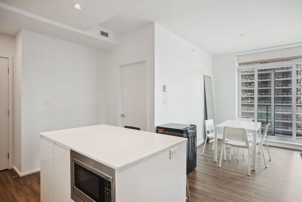 listing image 1108462859299792549