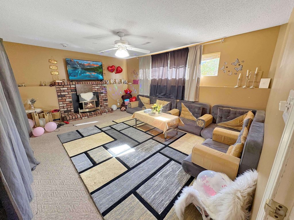 listing image 1102896175938747061