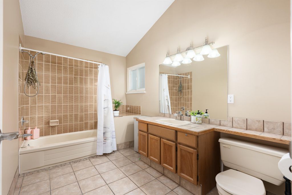 listing image 1107046736605002527