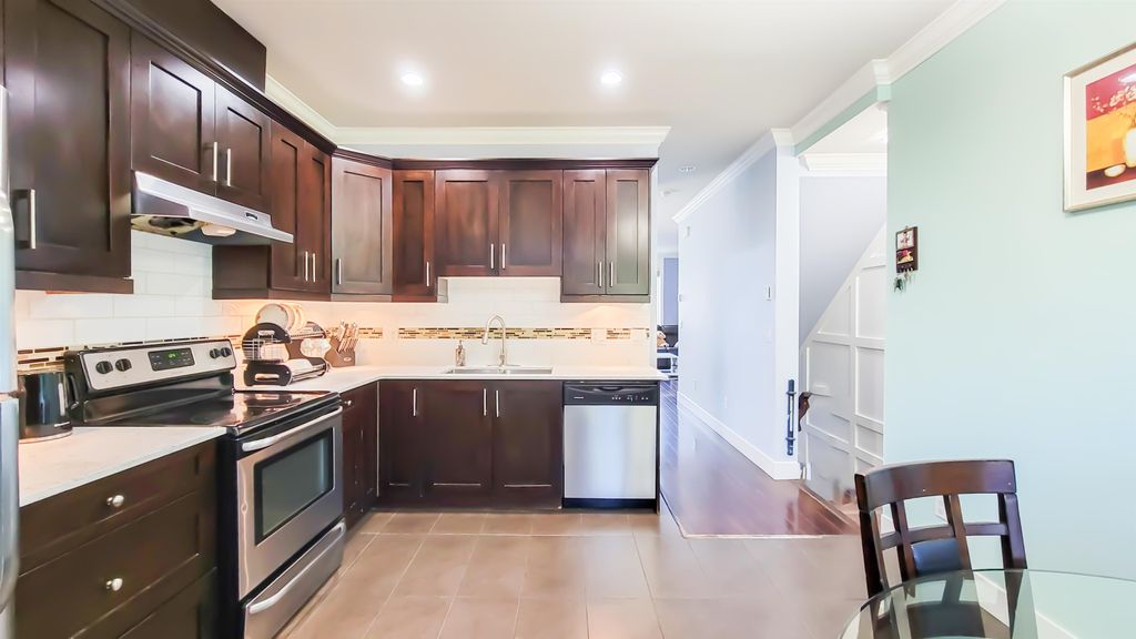 listing image 1104372660571717464