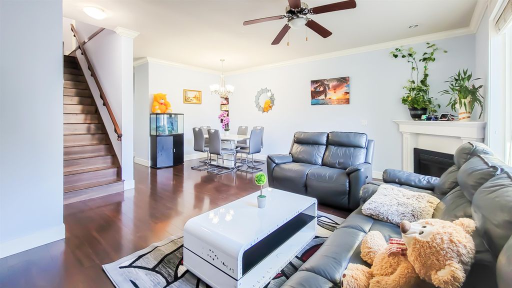 listing image 1107354478657450460