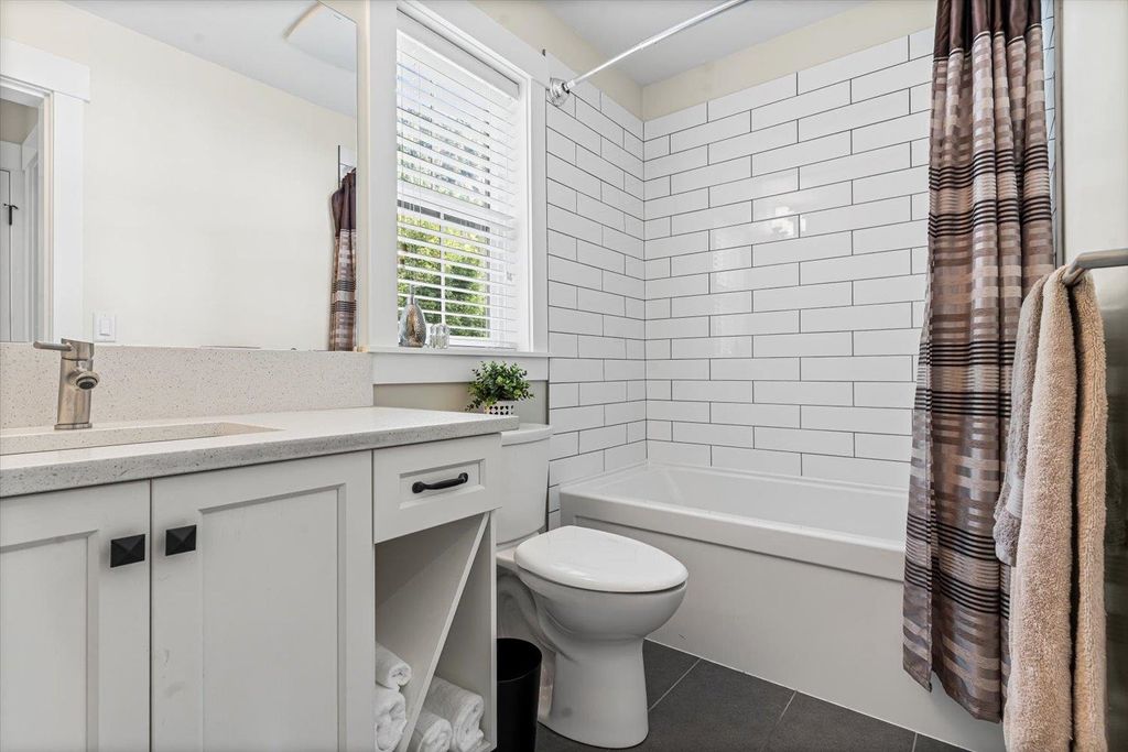listing image 1108768060125264467