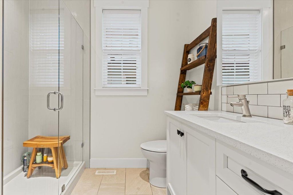 listing image 1103900116252100252