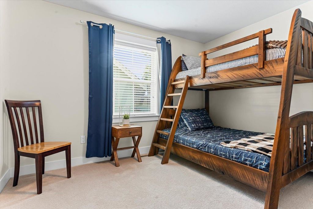 listing image 1106790748797471845