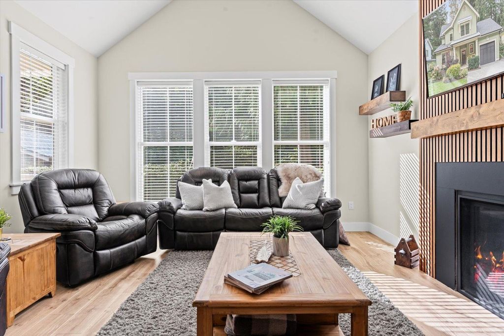 listing image 1105329113360278560