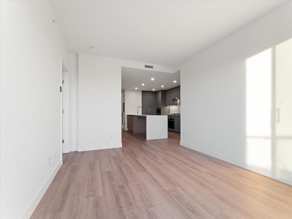 listing image 1108274999729292244