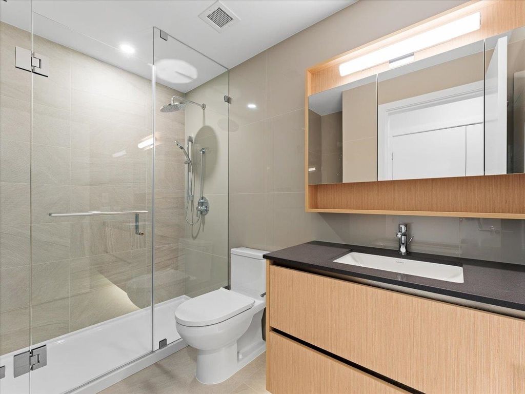 listing image 1105532243583006232