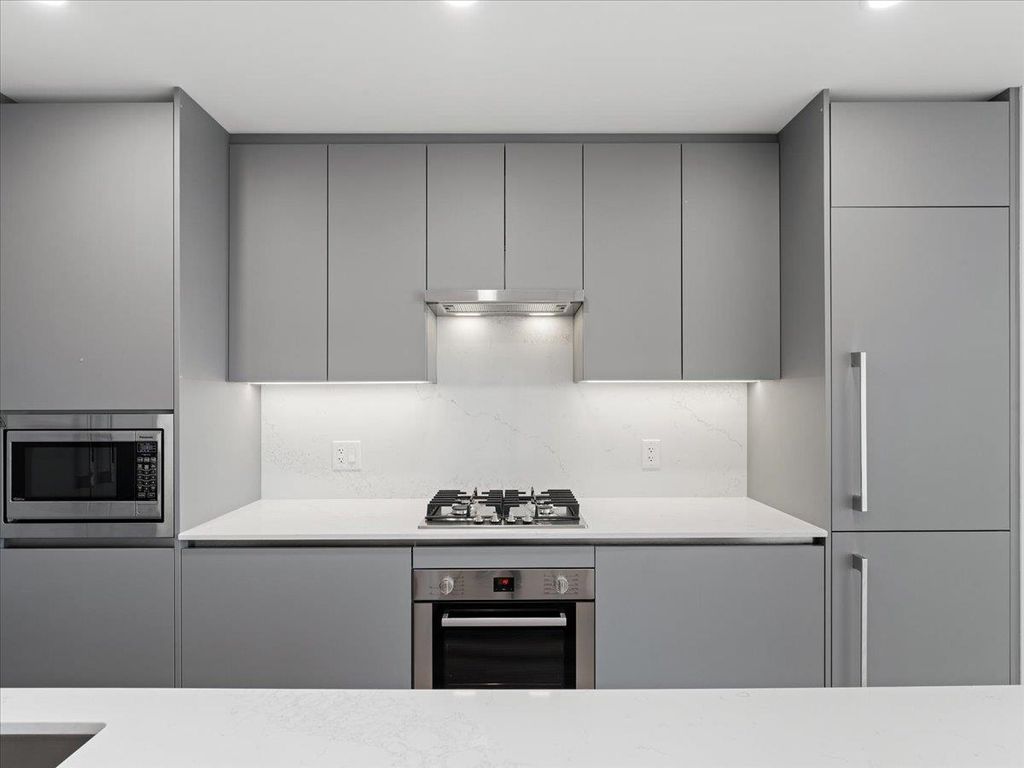 listing image 1101333147513016711