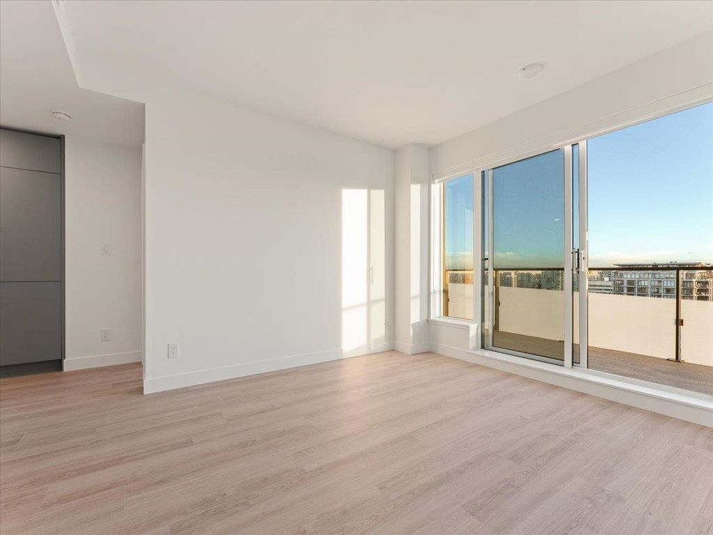 listing image 1101435937441181533