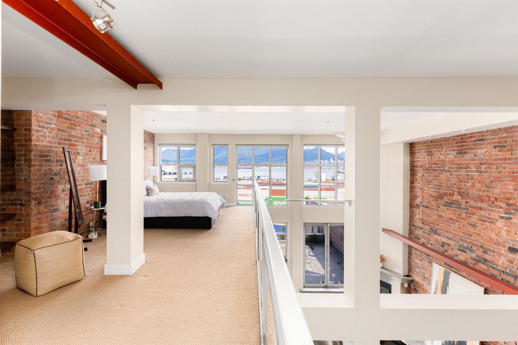 listing image 1100334515938641437