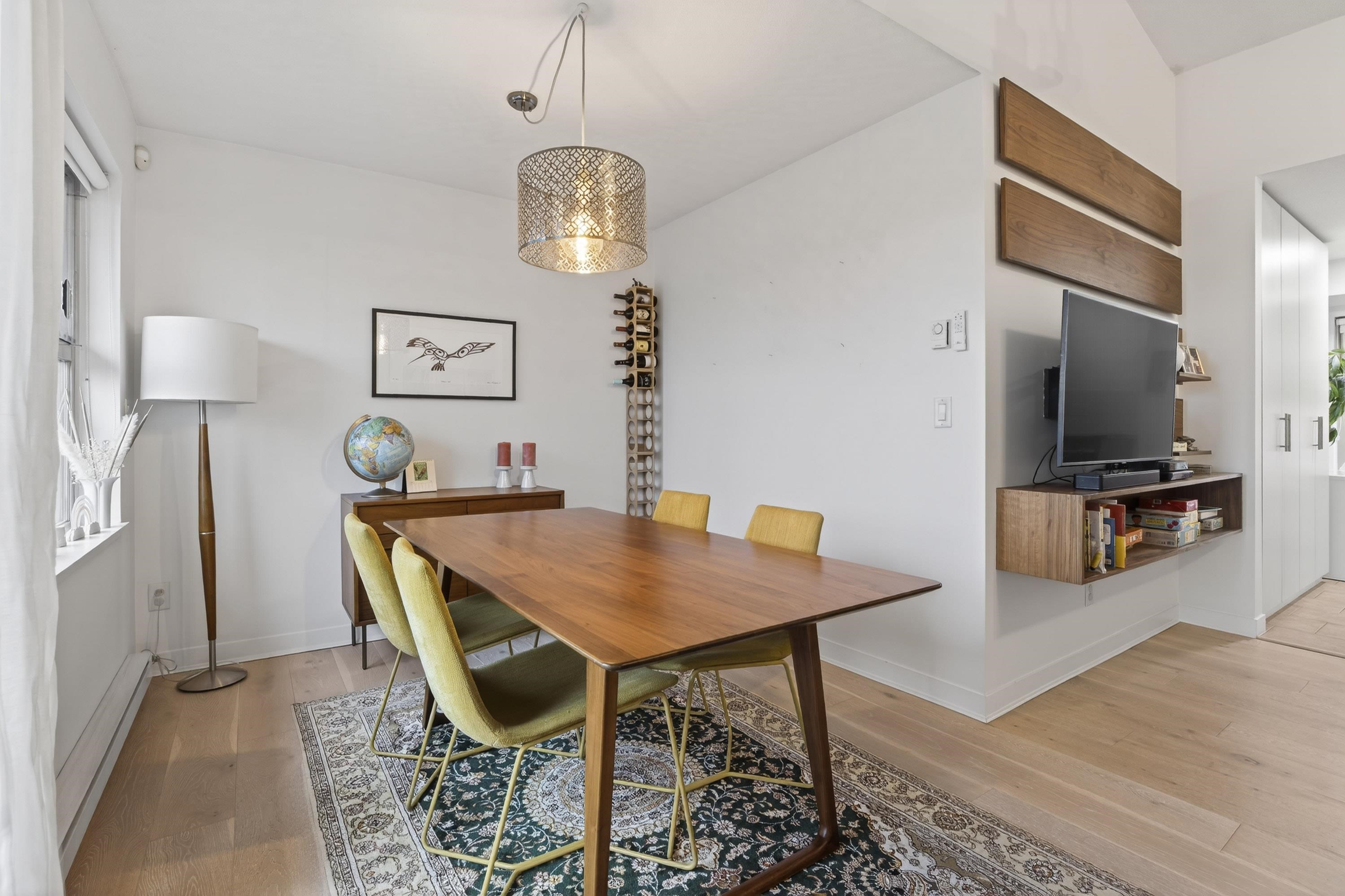 3855 Pender Street 31