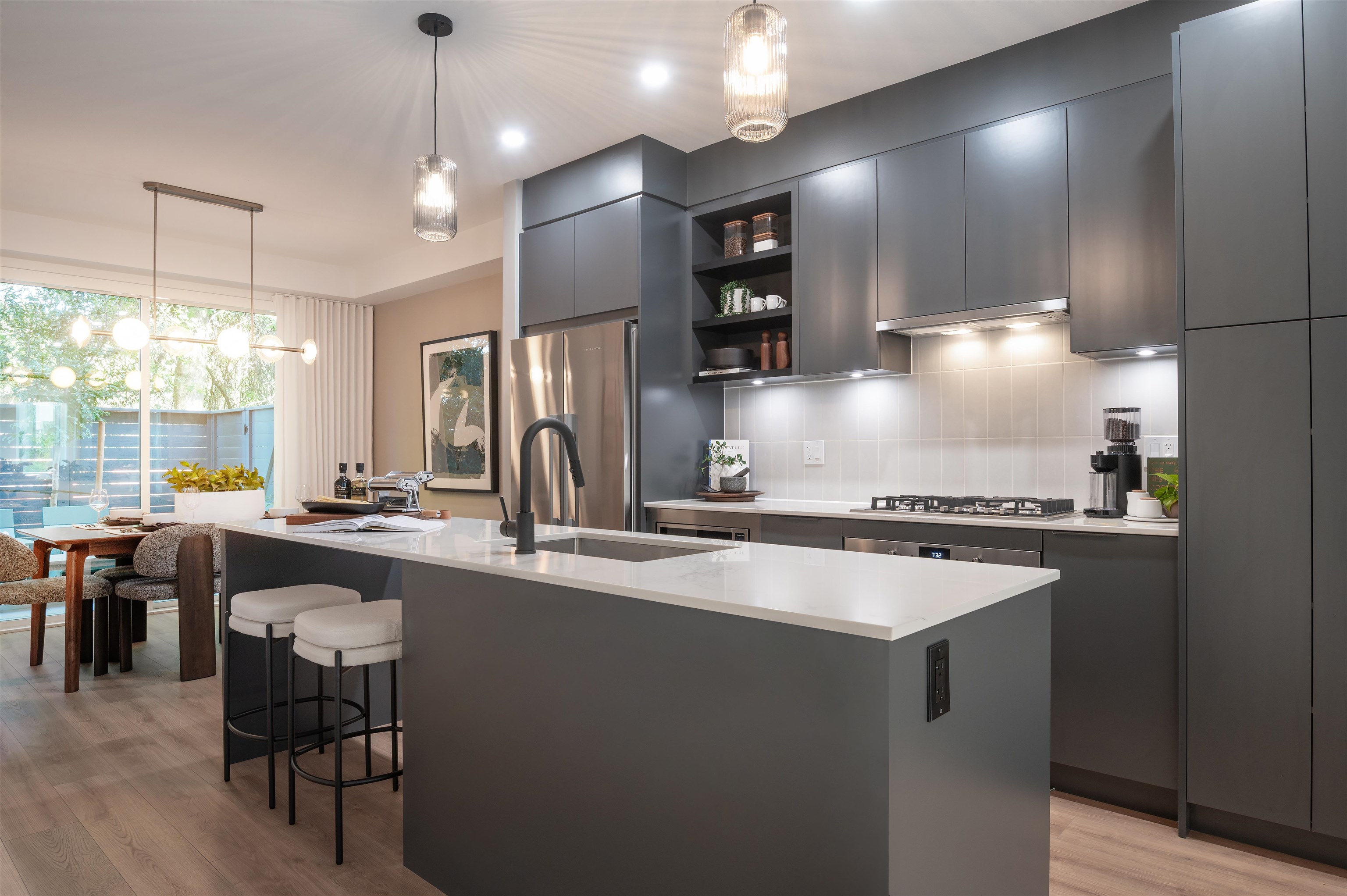 921 Grant Street 133