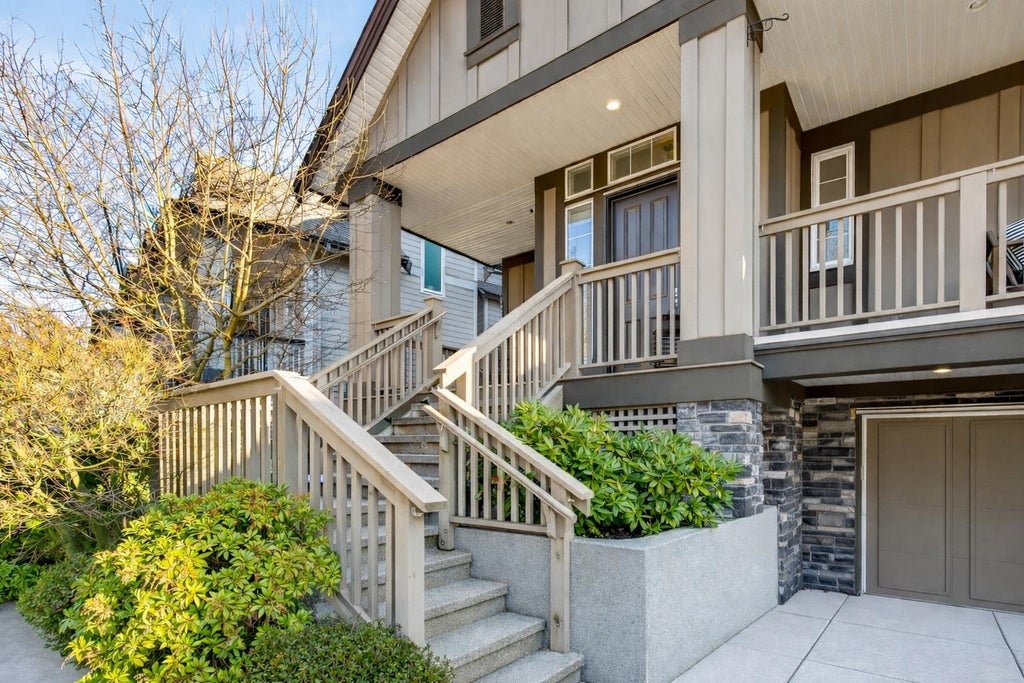 Photo of 16088 28b Avenue, Surrey, BC V3Z 3Y6 (MLS # R3132254)