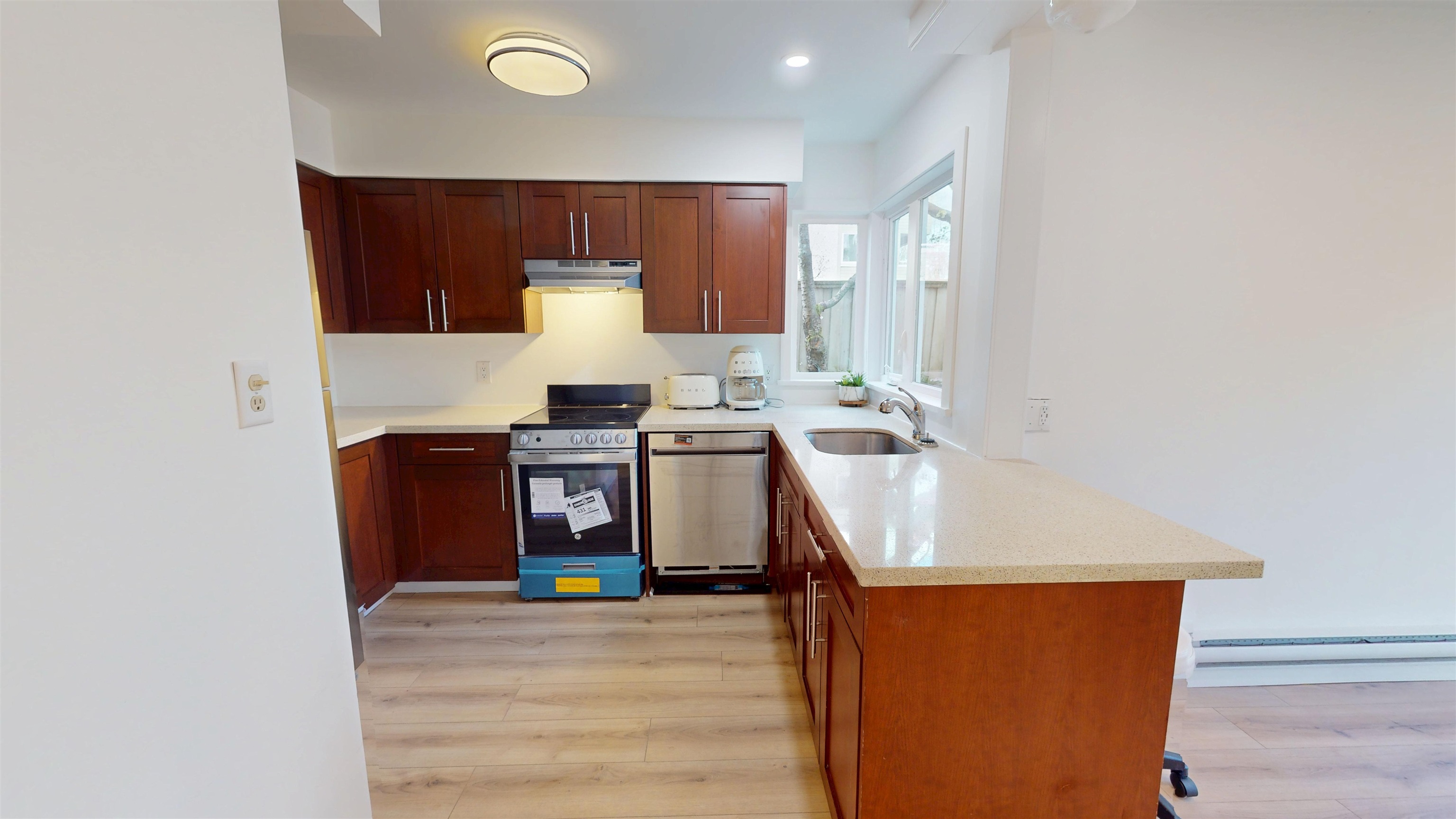 633 W 16th Avenue 104