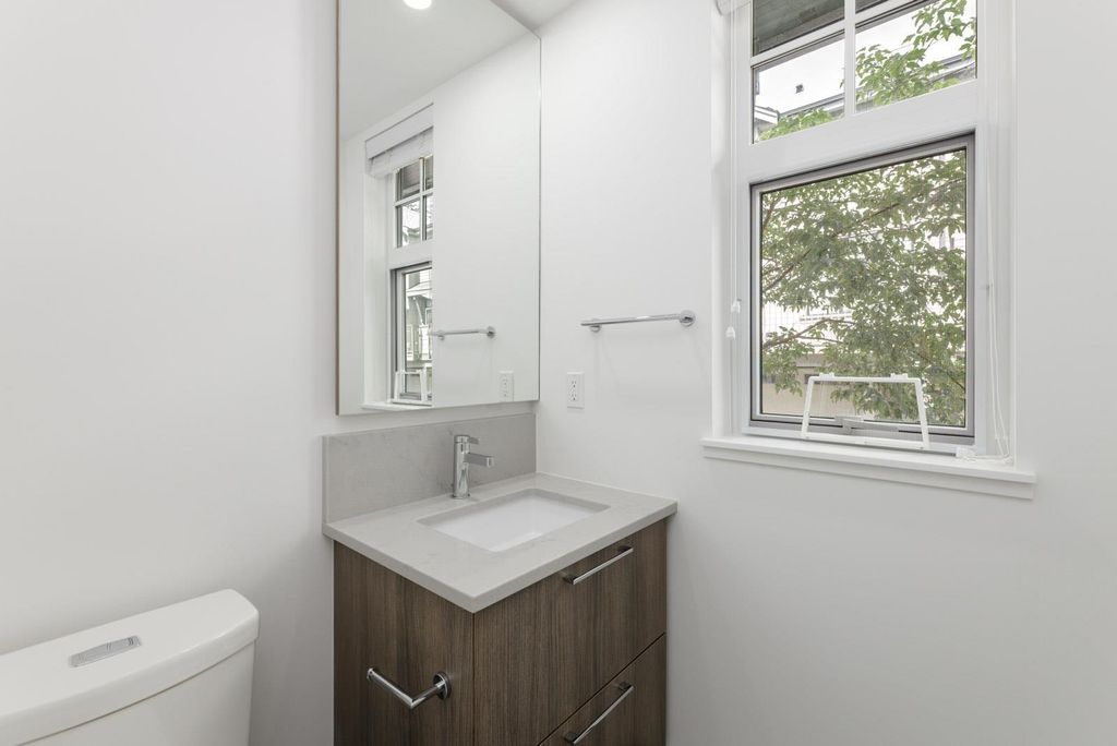 listing image 1109626054383665422