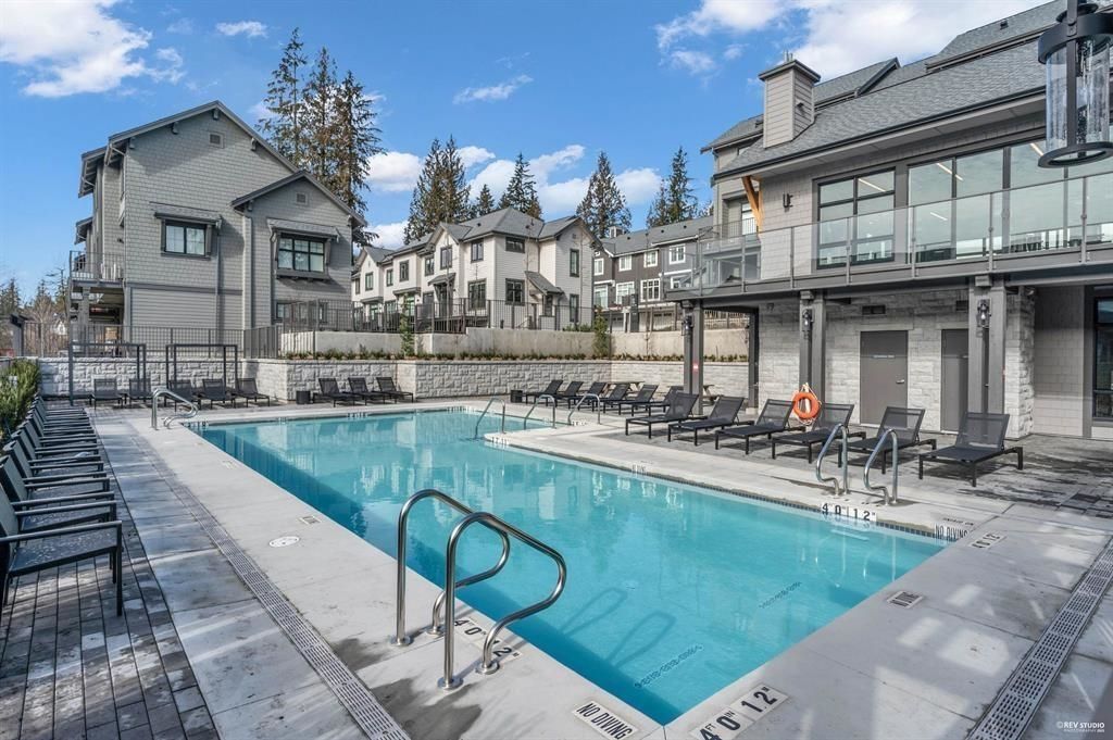 listing image 1100632657416852113