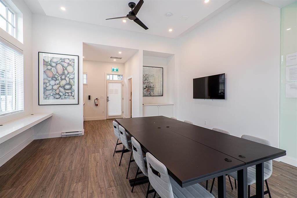 listing image 1107206301785692969