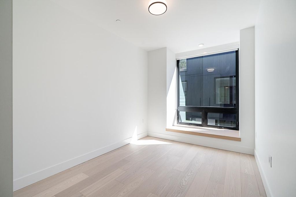 listing image 1101502167239047725