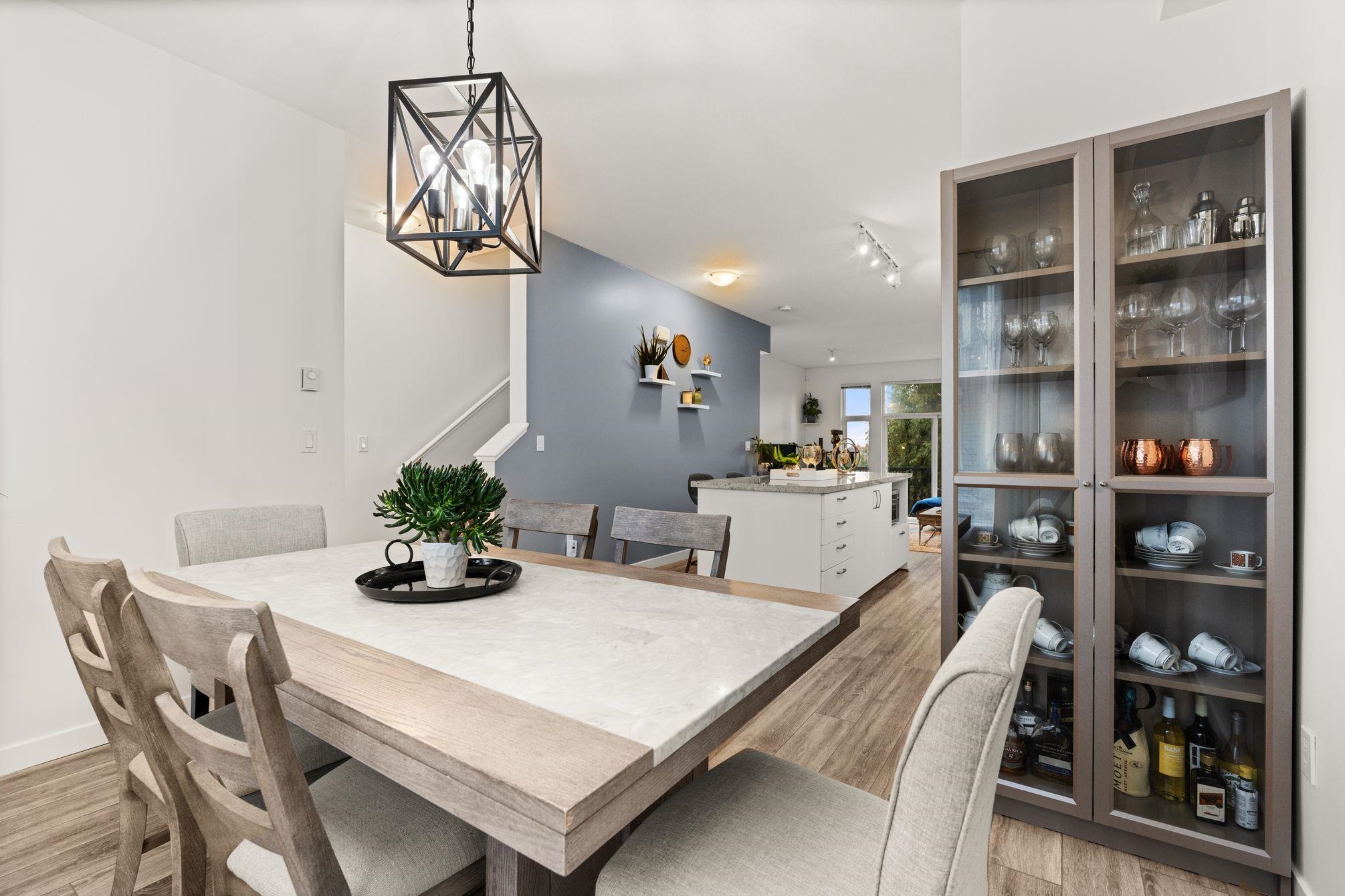 10415 Delsom Crescent 14