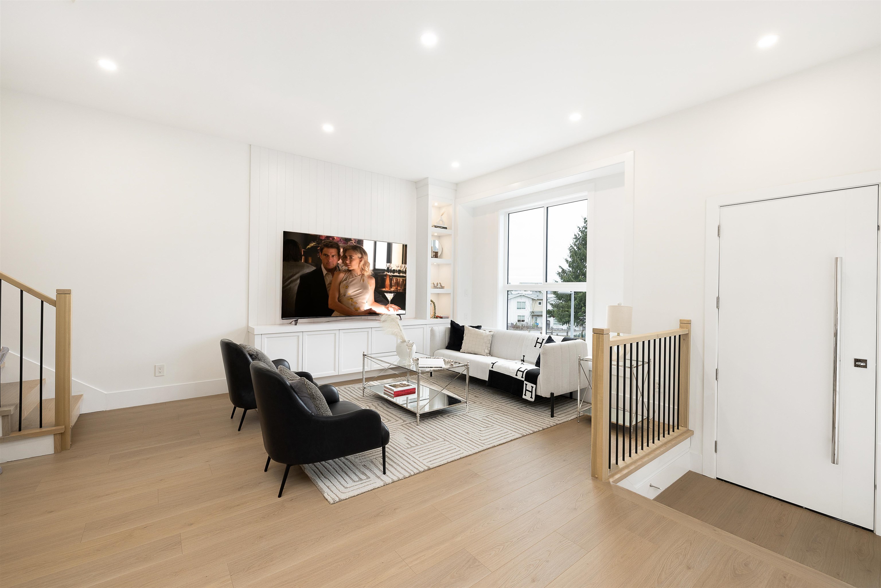 1810 165a Street 102