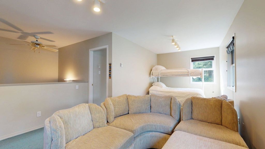 listing image 1107011117002389402