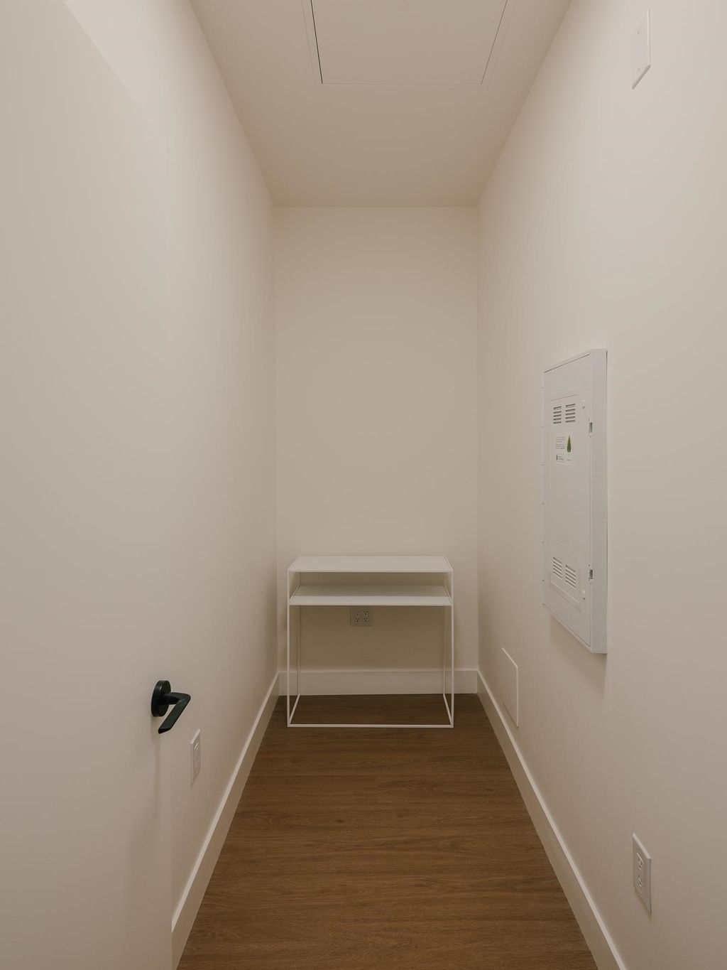 listing image 1104078465196913795