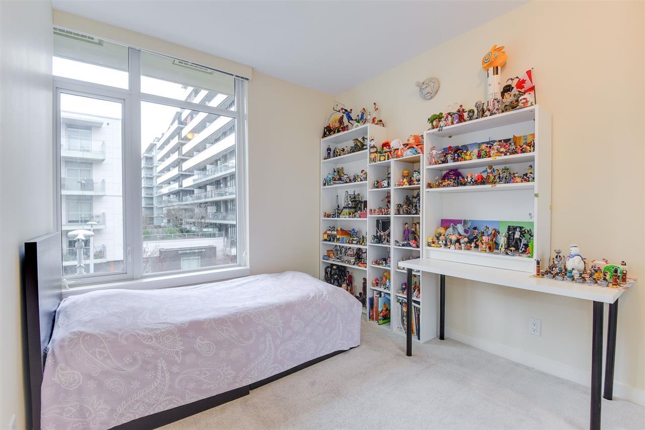 38 W 1st Avenue 319