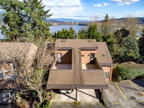 504 Cardiff Way Port Moody BC V3H 3T3