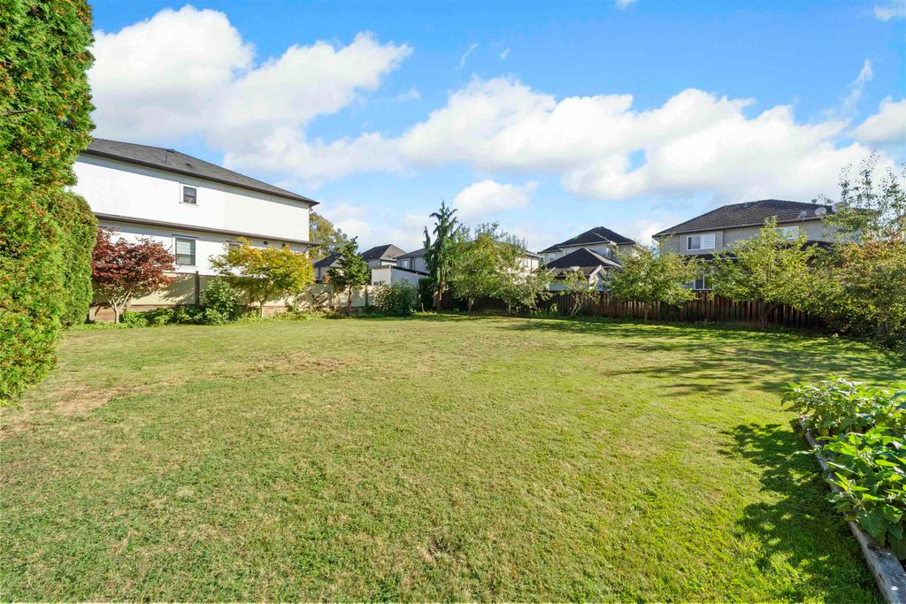 listing image 1108611187316726774