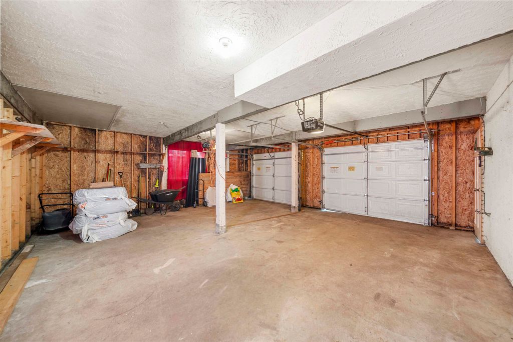 listing image 1102400992566187848